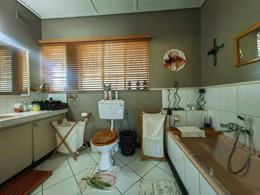 4 Bedroom Property for Sale in Potchefstroom North West